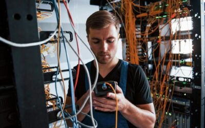 Network Solutions for High-Traffic Holiday Shopping Systems